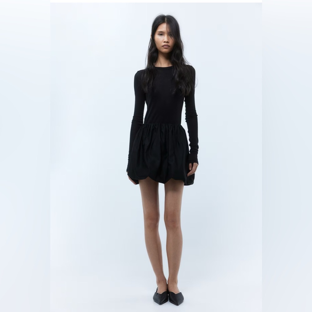 H&M Bubble Hem Mini - Size 4